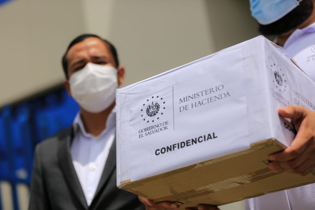 Hacienda presenta 4 avisos a la FGR para que investigue a más evasores fiscales hacienda-presenta-4-avisos-a-la-fgr-para-que-investigue-a-mas-evasores-fiscales